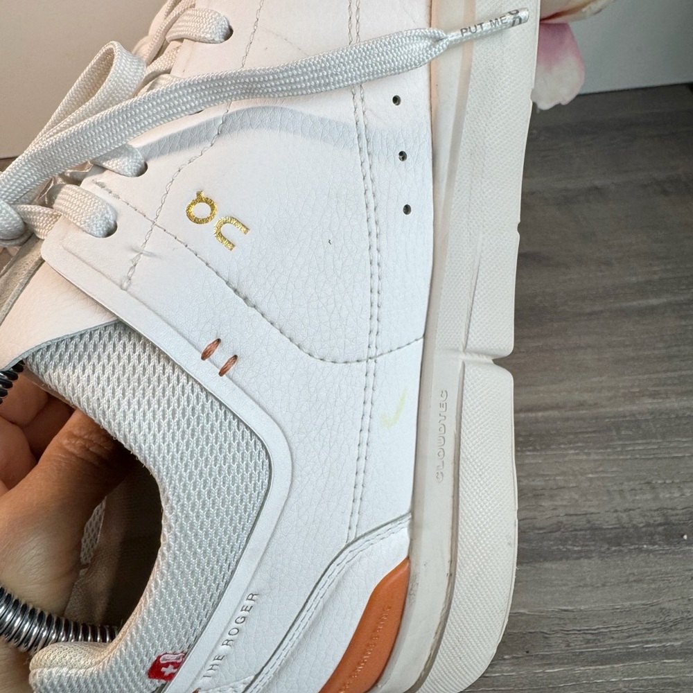 On Running The Roger Centercourt waterproof sneakers size 10.5 - Picture 5 of 8